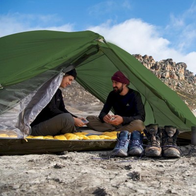 Палатка сверхлегкая двухместная с футпринтом Naturehike Mongar NH17T007-M, 210T, темно-зеленый