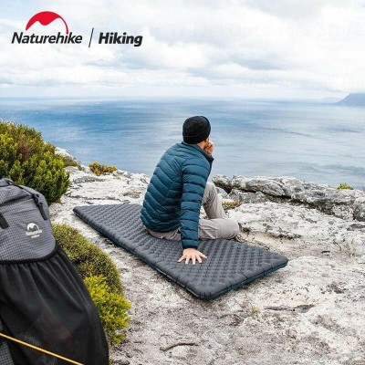 Матрас надувной сверхлегкий Naturehike CNH22DZ018, с мешком для надува, прямоугольный зеленый 183 см.